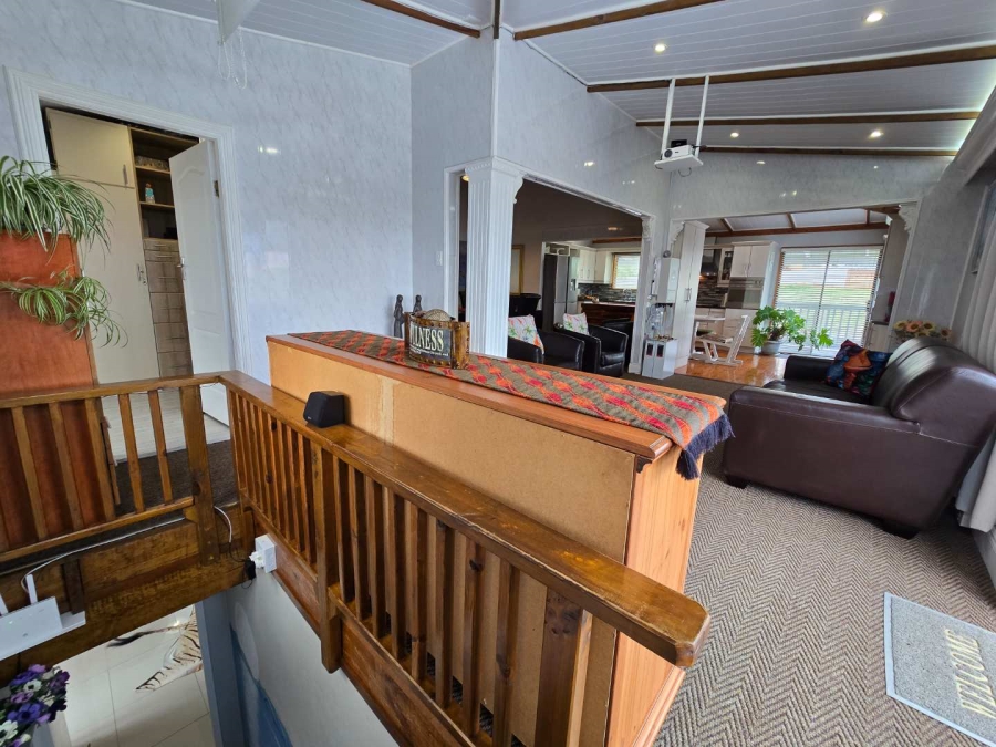 4 Bedroom Property for Sale in Stilbaai Wes Western Cape
